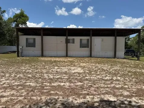 9050 SE 196th Terrace Ocklawaha FL 32179