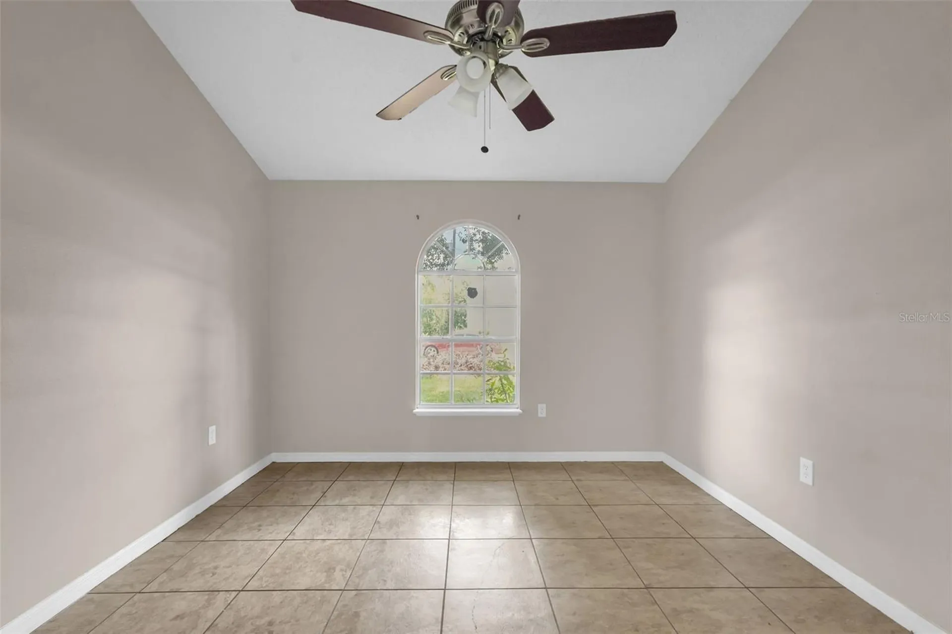525 Carlsbad Drive Kissimmee FL 34758