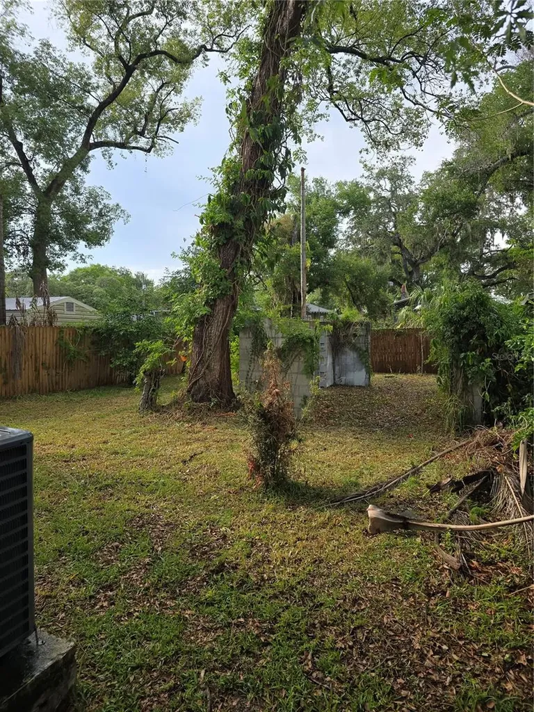 319 W West Street Tampa FL 33602