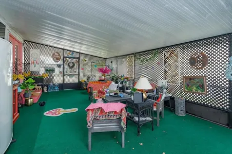 106 Leisure World Drive N Debary FL 32713