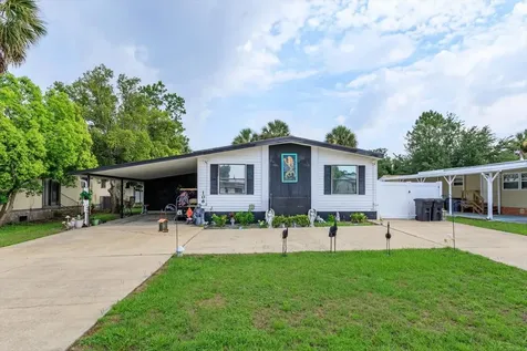 106 Leisure World Drive N Debary FL 32713