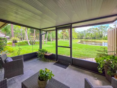 100 Sea Pines Circle Daytona Beach FL 32114