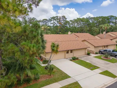 100 Sea Pines Circle Daytona Beach FL 32114