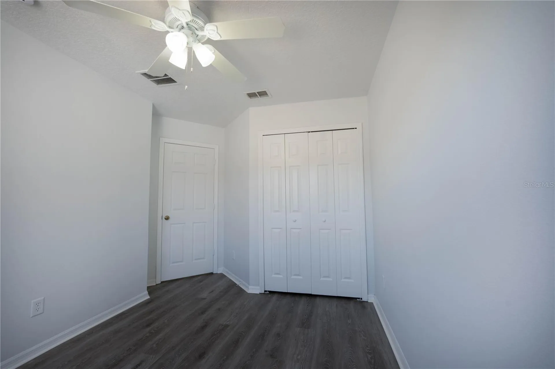 1241 S Beach Circle Kissimmee FL 34746