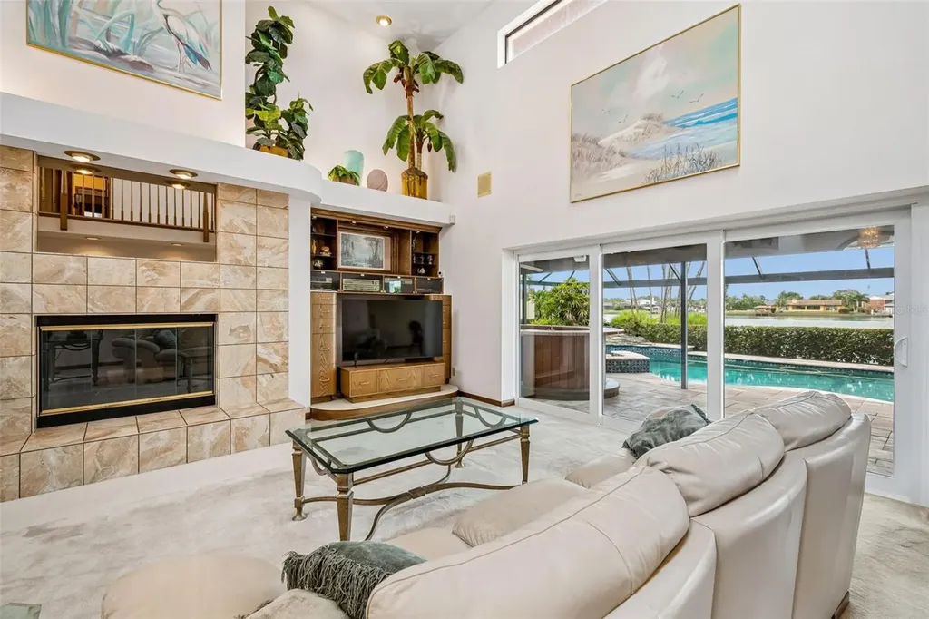 9815 Bay Island Drive Tampa FL 33615