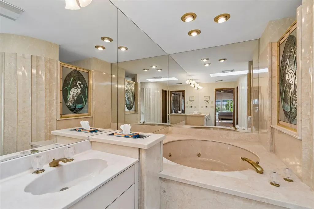 9815 Bay Island Drive Tampa FL 33615
