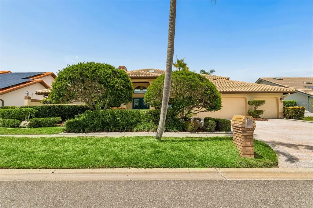 9815 Bay Island Drive Tampa FL 33615