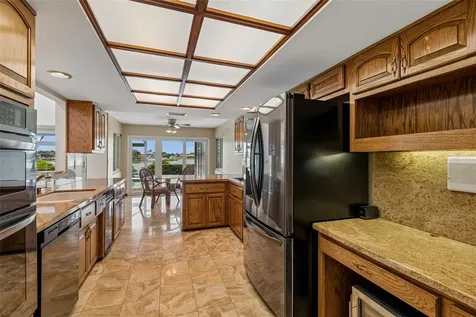 9815 Bay Island Drive Tampa FL 33615