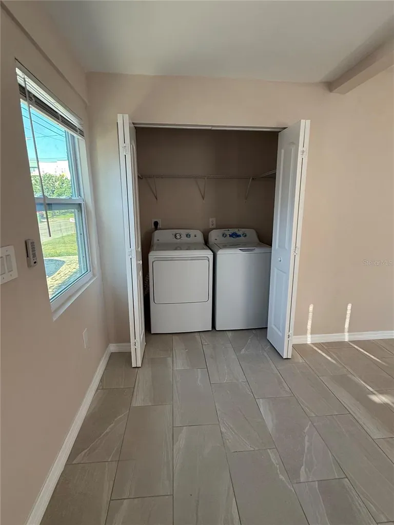 1015 23rd Avenue W Bradenton FL 34205