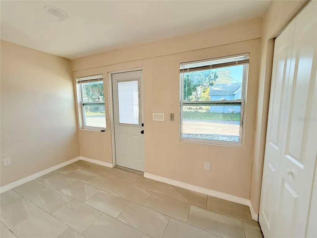 1015 23rd Avenue W Bradenton FL 34205