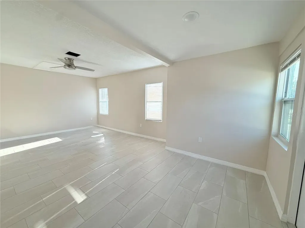 1015 23rd Avenue W Bradenton FL 34205
