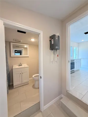 1015 23rd Avenue W Bradenton FL 34205