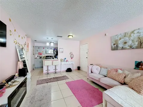 1081 Hiawassee Orlando FL 32835