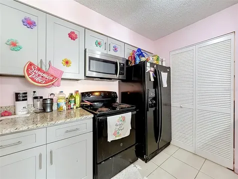1081 Hiawassee Orlando FL 32835