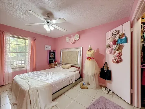 1081 Hiawassee Orlando FL 32835