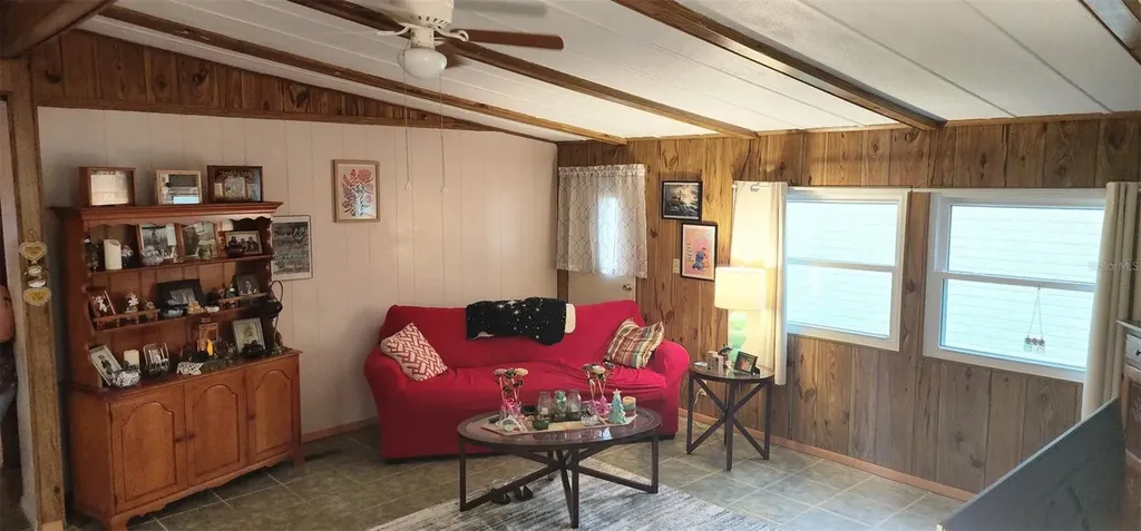 121 Pine Tree Drive Debary FL 32713