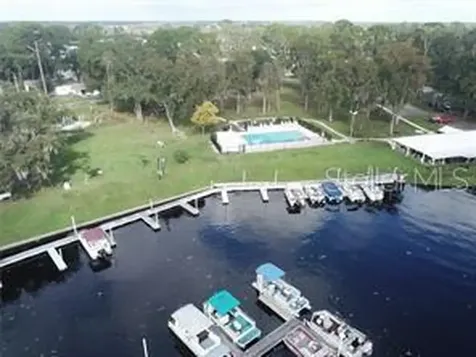 121 Pine Tree Drive Debary FL 32713