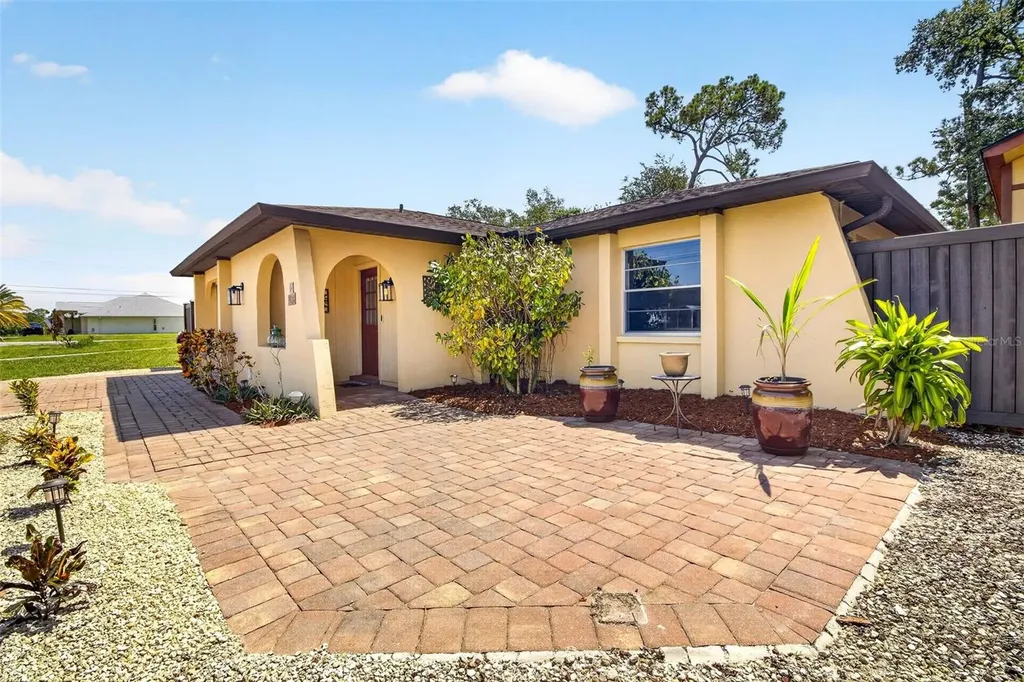 1018 Kensington Street Port Charlotte FL 33952