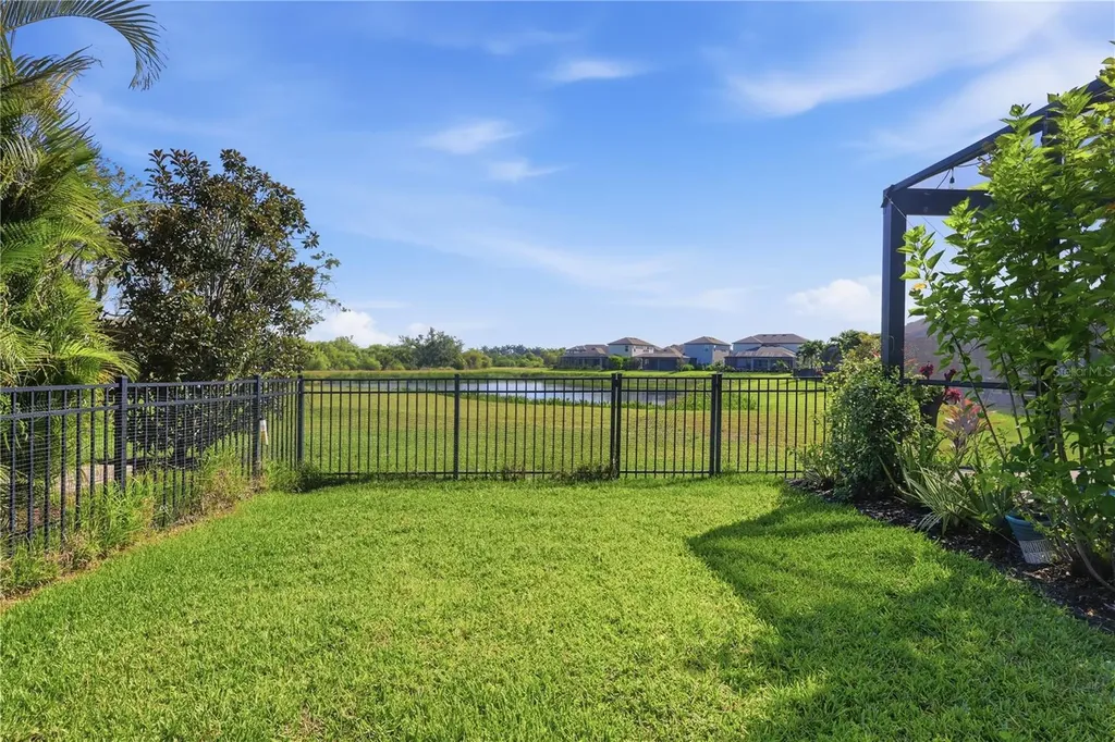 5542 Native Henna Court Sarasota FL 34238
