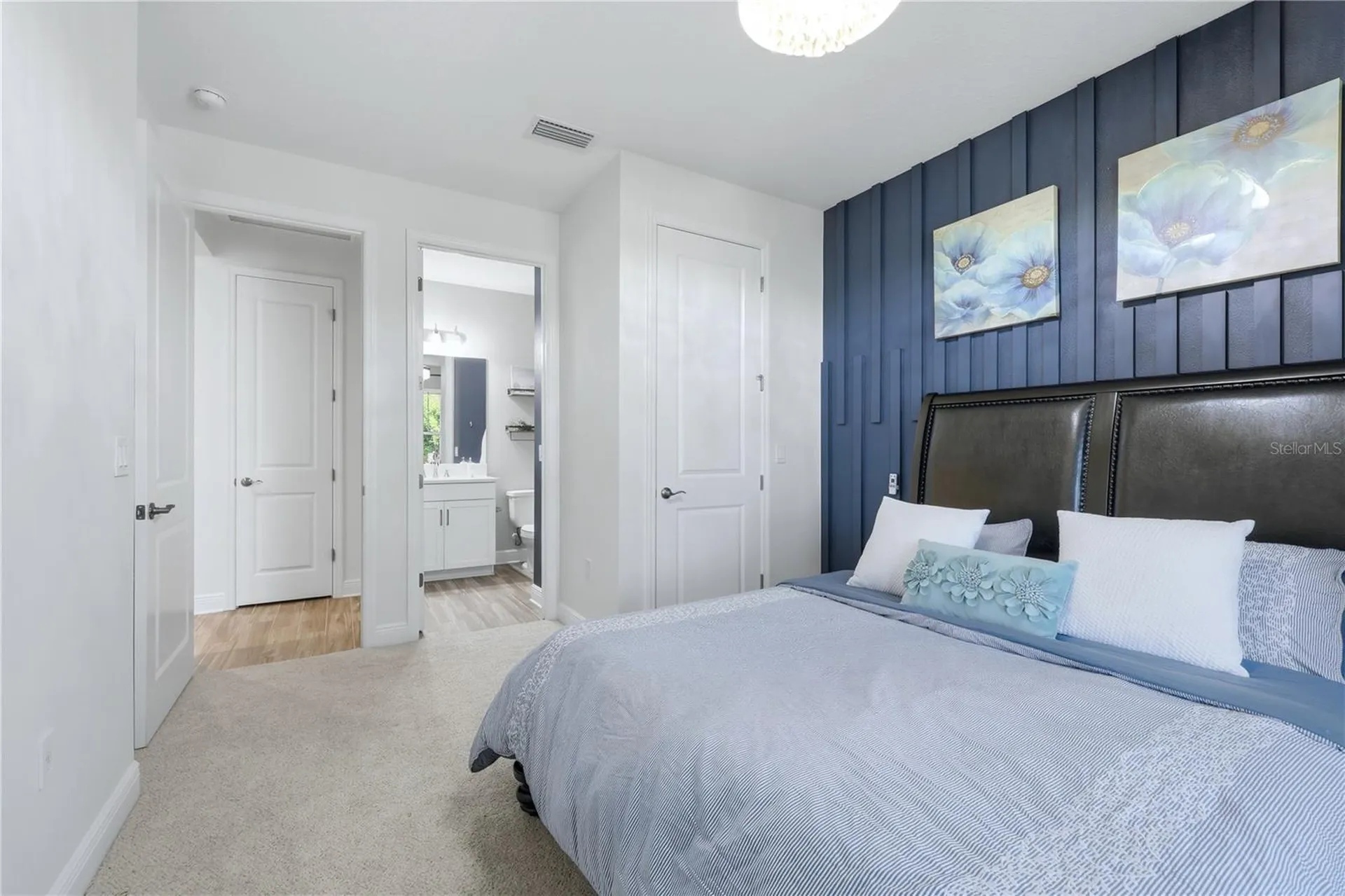 5542 Native Henna Court Sarasota FL 34238