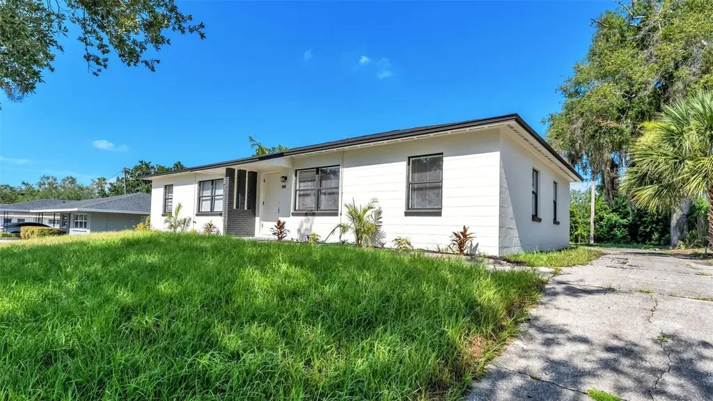 621 Hollingsworth Road Lakeland FL 33801