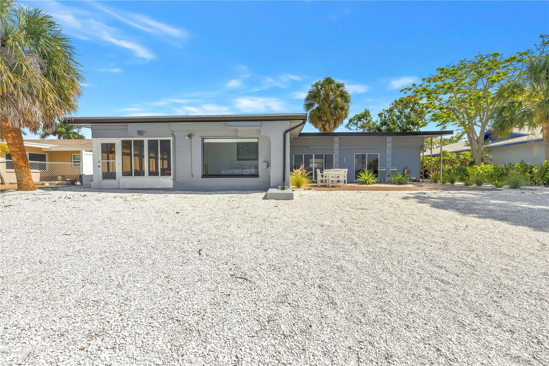 7100 S Shore Drive S St Petersburg FL 33707