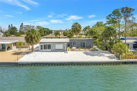 7100 S Shore Drive S St Petersburg FL 33707
