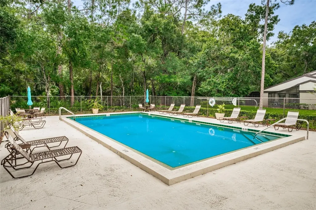 205 Woods Landing Trail Oldsmar FL 34677