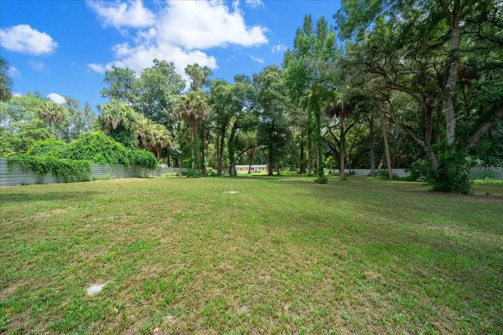 4886 E Highway 316 Citra FL 32113