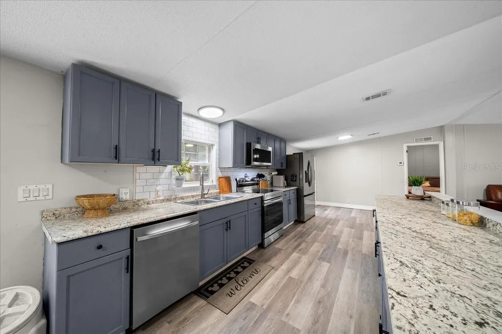 4886 E Highway 316 Citra FL 32113