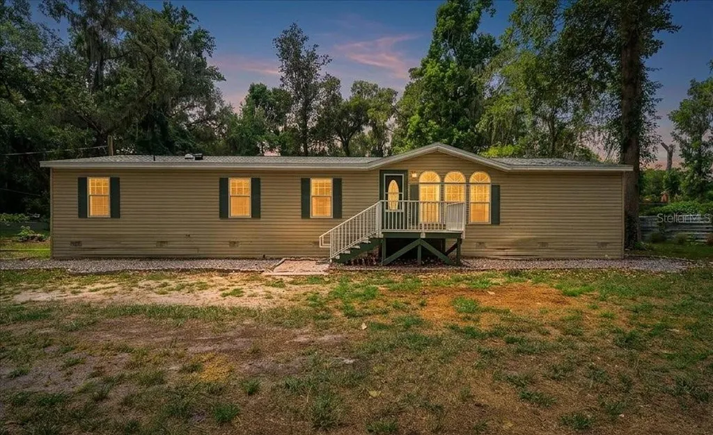 4886 E Highway 316 Citra FL 32113