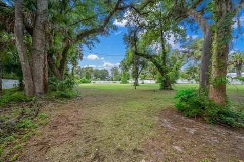 4886 E Highway 316 Citra FL 32113