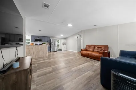 4886 E Highway 316 Citra FL 32113