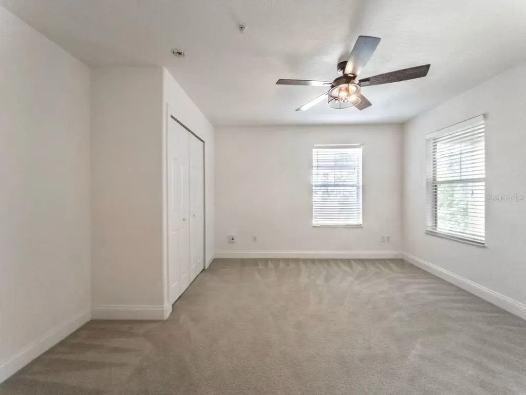 7174 Regina Way Orlando FL 32819