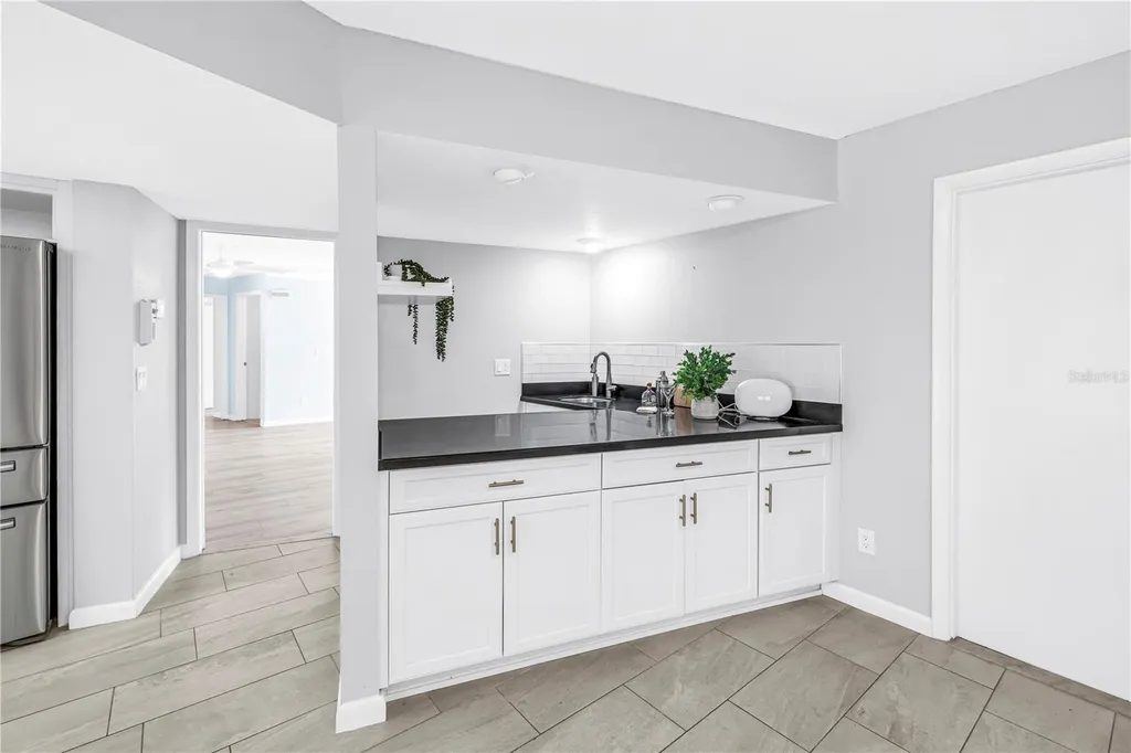 6035 Leeland Street S St Petersburg FL 33715