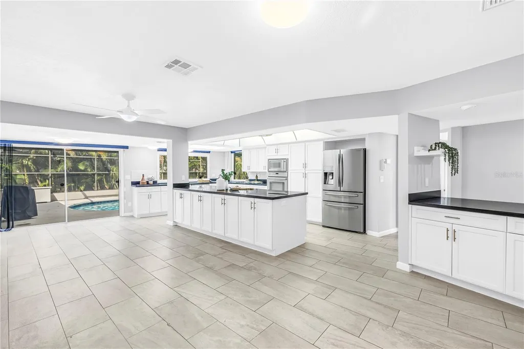 6035 Leeland Street S St Petersburg FL 33715