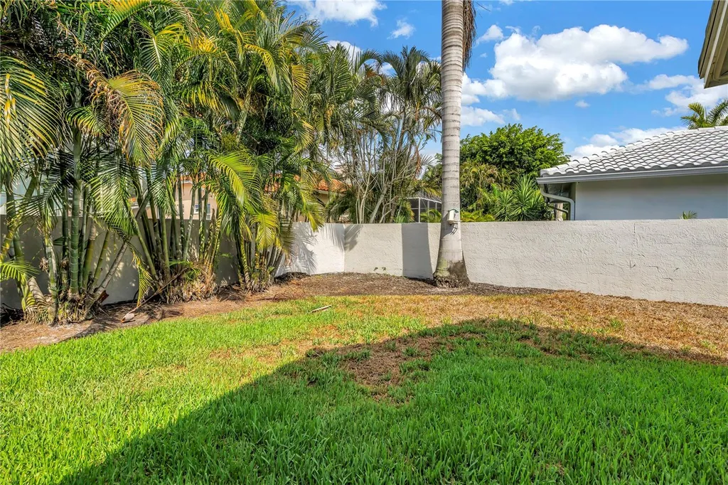 6035 Leeland Street S St Petersburg FL 33715