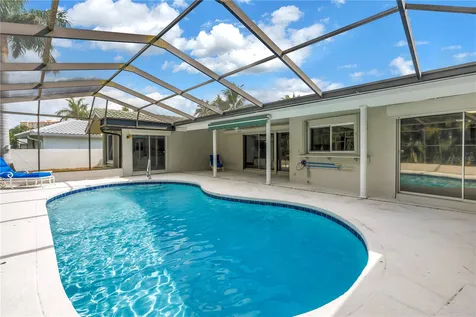 6035 Leeland Street S St Petersburg FL 33715