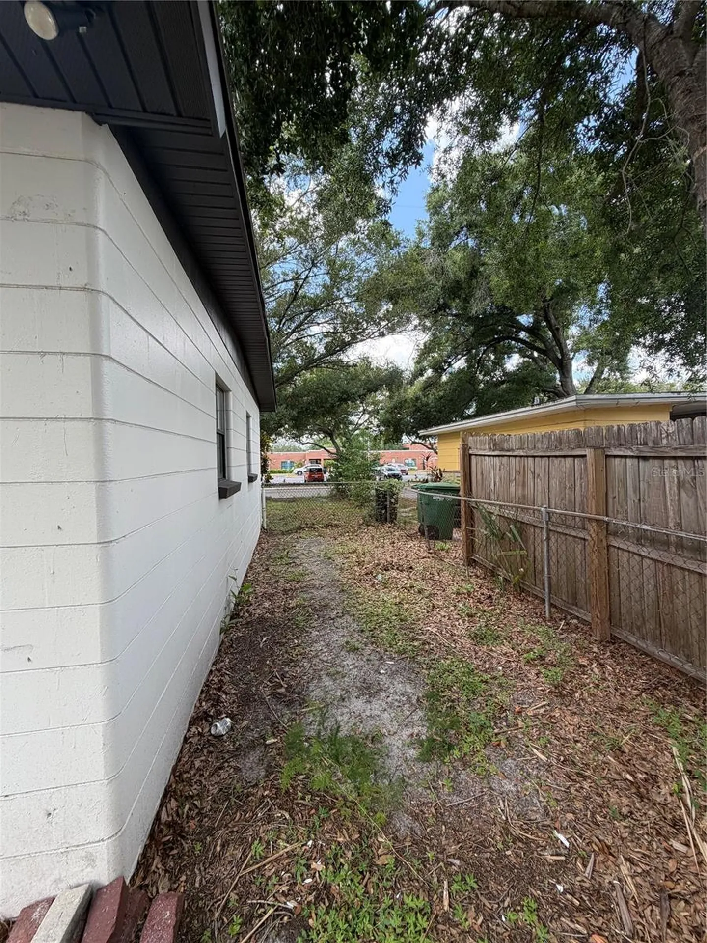 10111 N Ola Avenue Tampa FL 33612