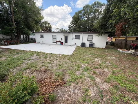 10111 N Ola Avenue Tampa FL 33612