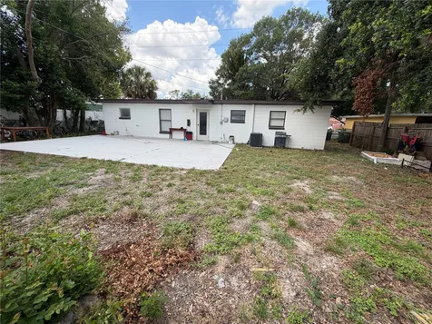 10111 N Ola Avenue Tampa FL 33612