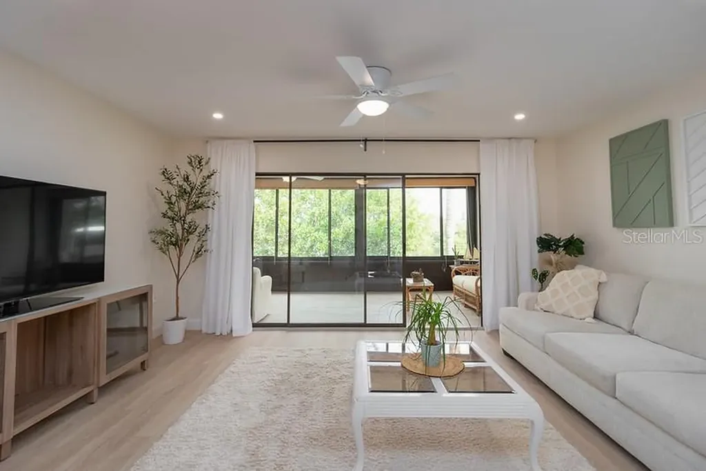 223 Lakewood Drive Bradenton FL 34210