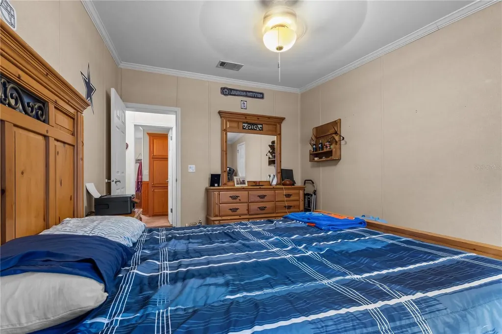 6679 NW 27th Place Bell FL 32619