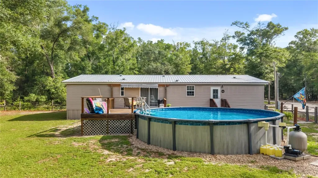 6679 NW 27th Place Bell FL 32619
