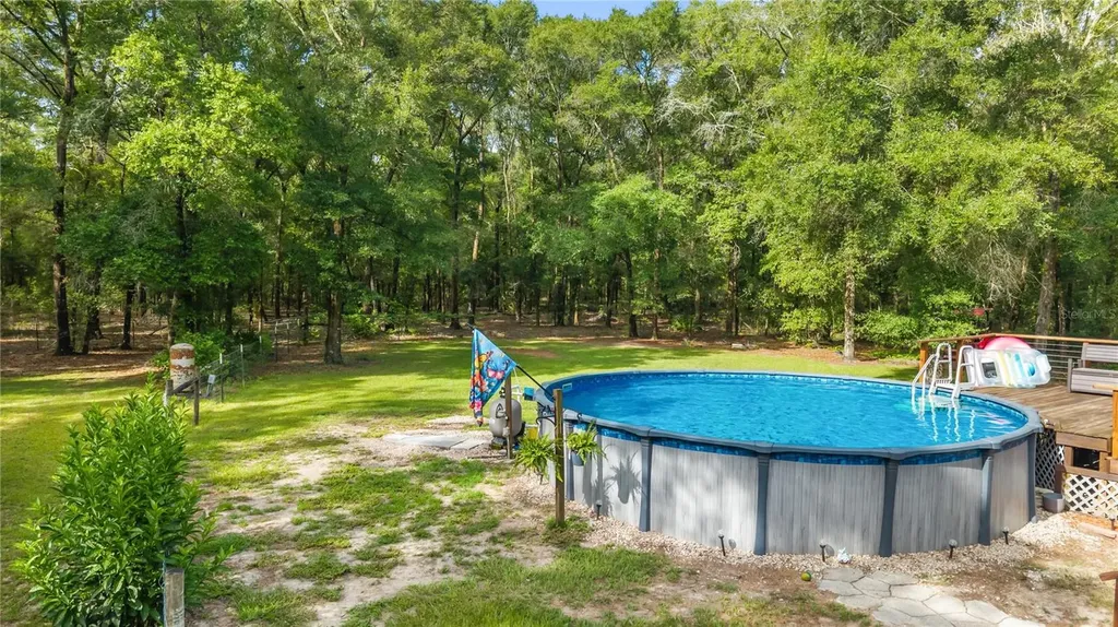 6679 NW 27th Place Bell FL 32619