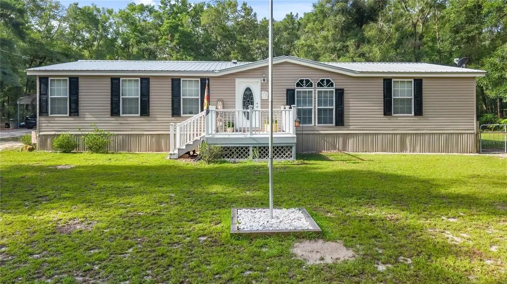 6679 NW 27th Place Bell FL 32619
