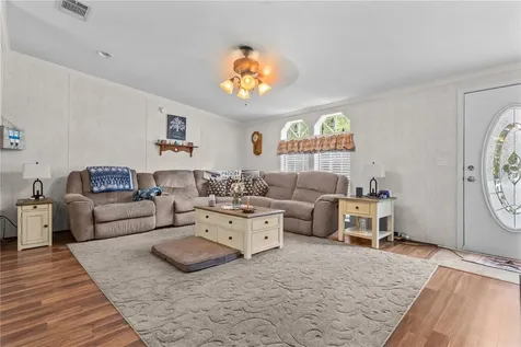 6679 NW 27th Place Bell FL 32619