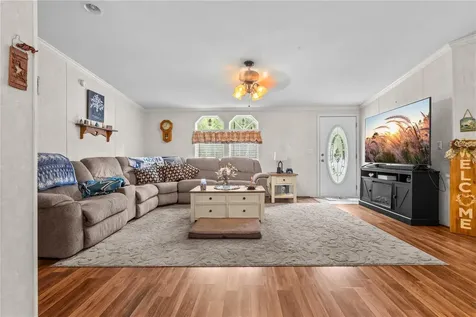 6679 NW 27th Place Bell FL 32619
