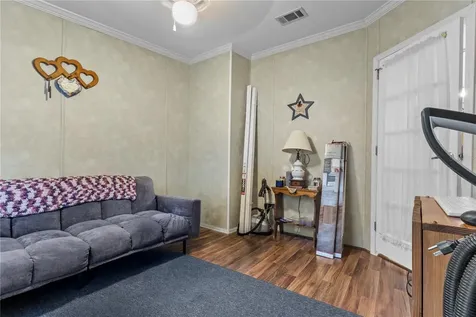 6679 NW 27th Place Bell FL 32619