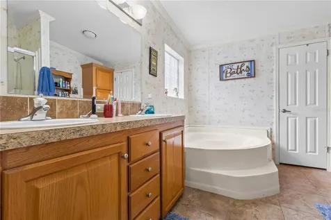 6679 NW 27th Place Bell FL 32619